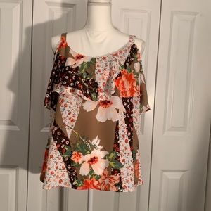 NWOT…Beautiful summer top by NY&Co size XL